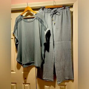 CUPIO and RETRELOGY leisure two piece outfit.